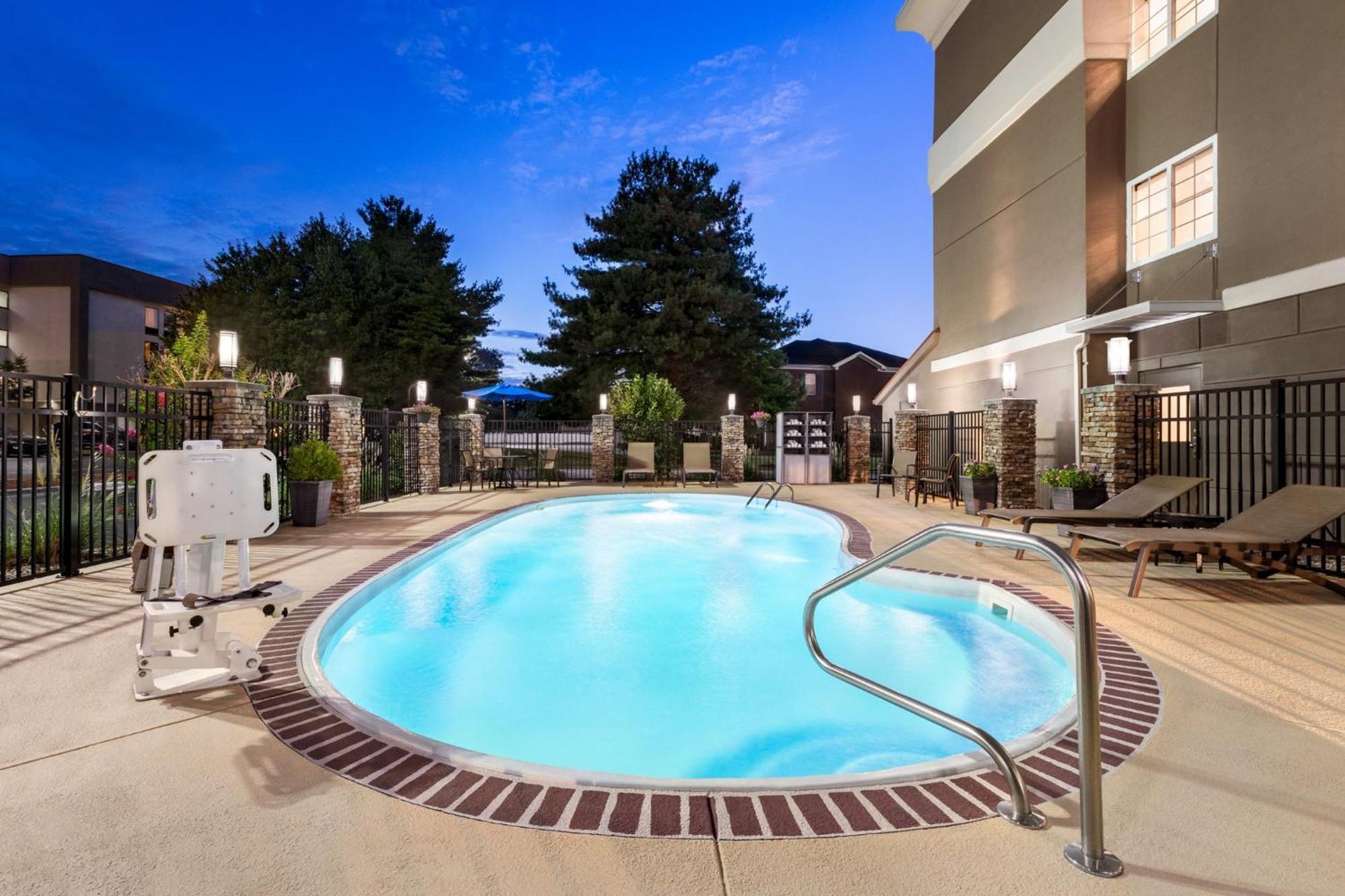 Holiday Inn Express - Bowling Green By Ihg Dış mekan fotoğraf